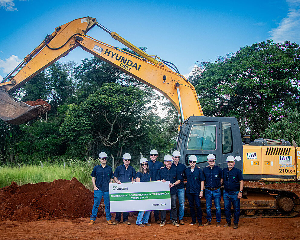 Volcafe Brazil team members at the groundbreaking