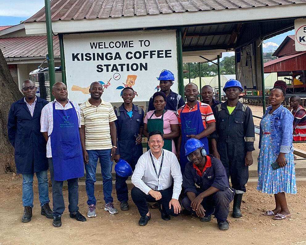 Loc visits Kisinga coffee station, Uganda